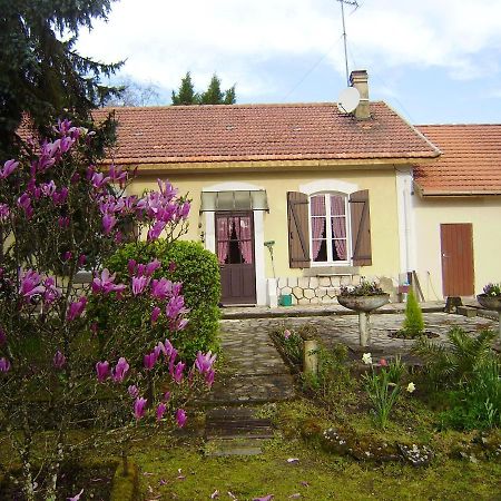 Maison De 3 Chambres Avec Jacuzzi Jardin Clos Et Wifi A Gabarret Exterior photo