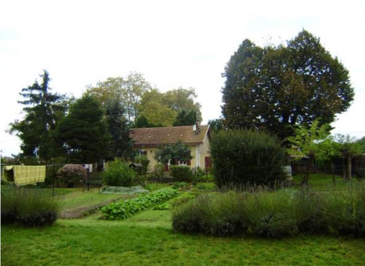 Maison De 3 Chambres Avec Jacuzzi Jardin Clos Et Wifi A Gabarret Exterior photo